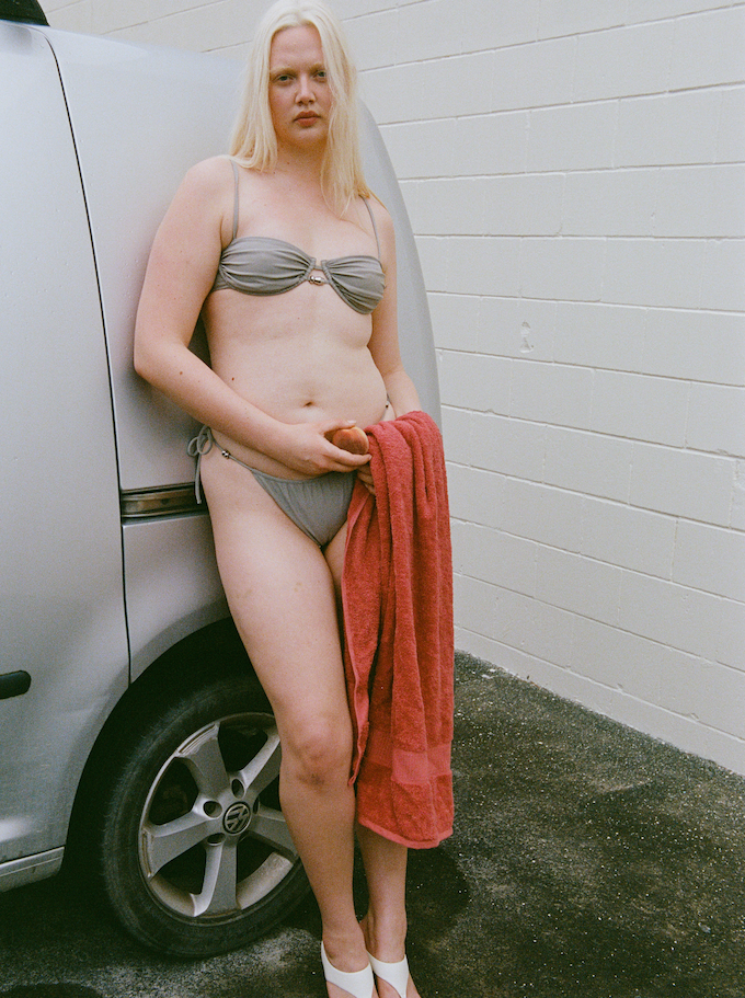 Luchi_Bikini_Top_Taupe_2